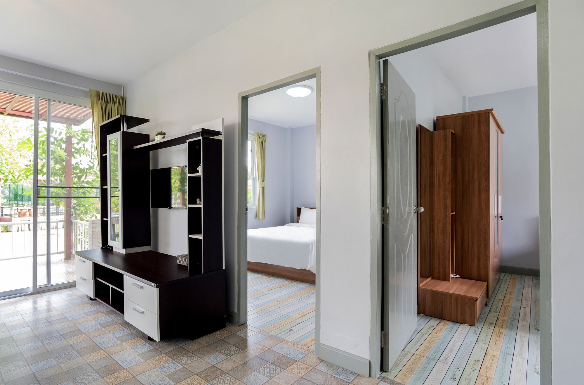 Farpratan And Garden Hotel 3*