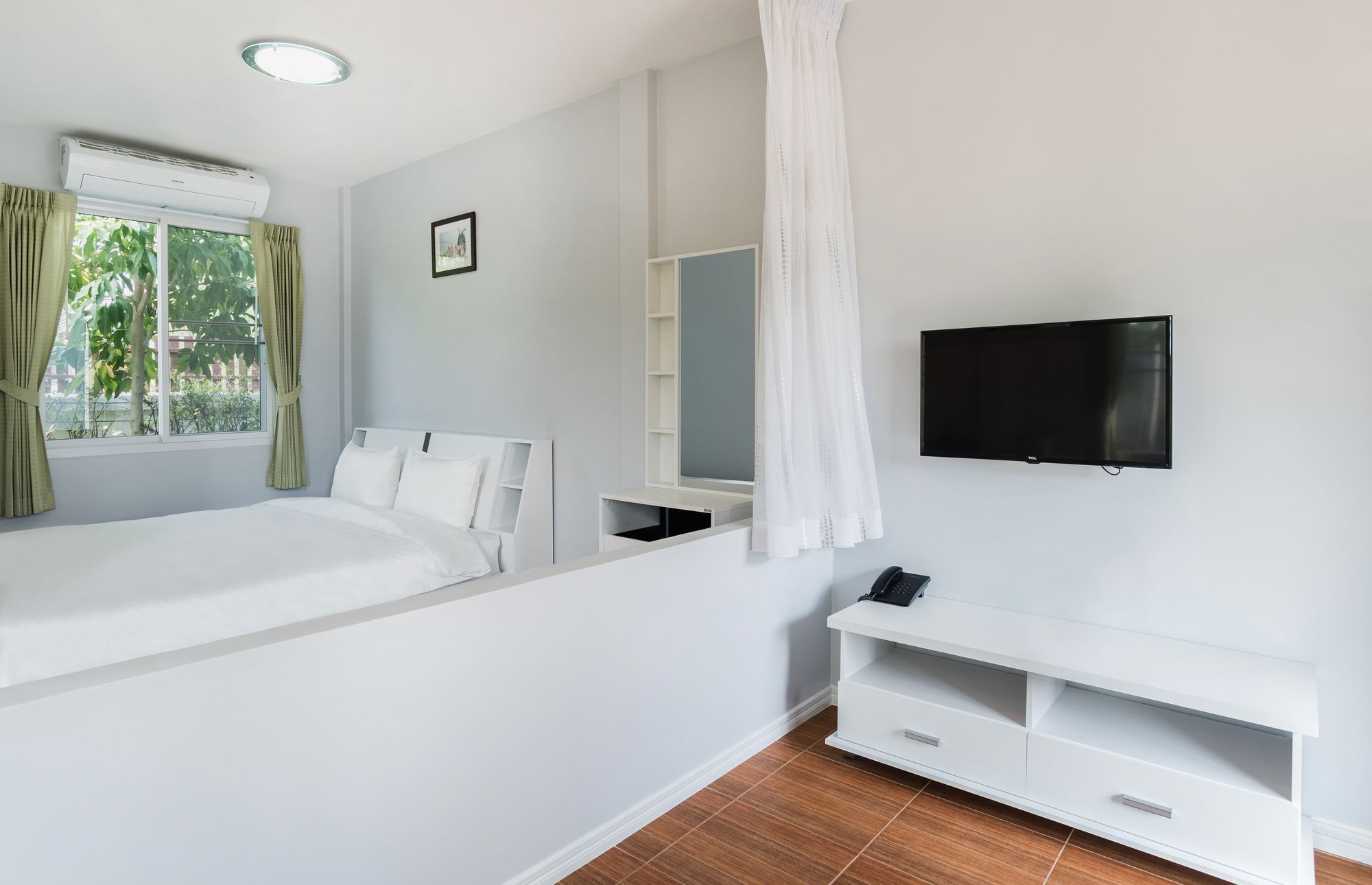 Hotel Farpratan And Garden 3*
