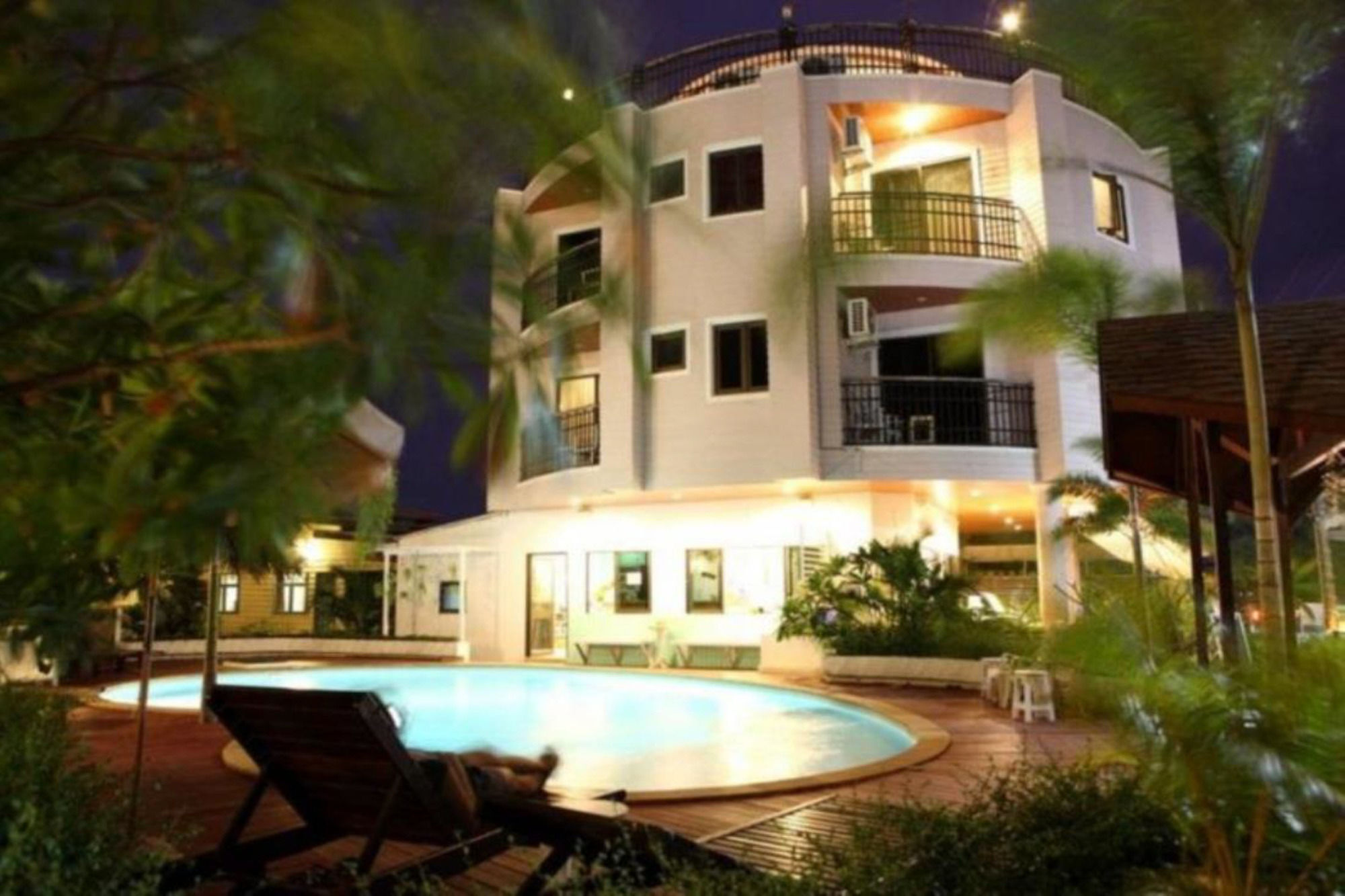 Boat Hotel 3*