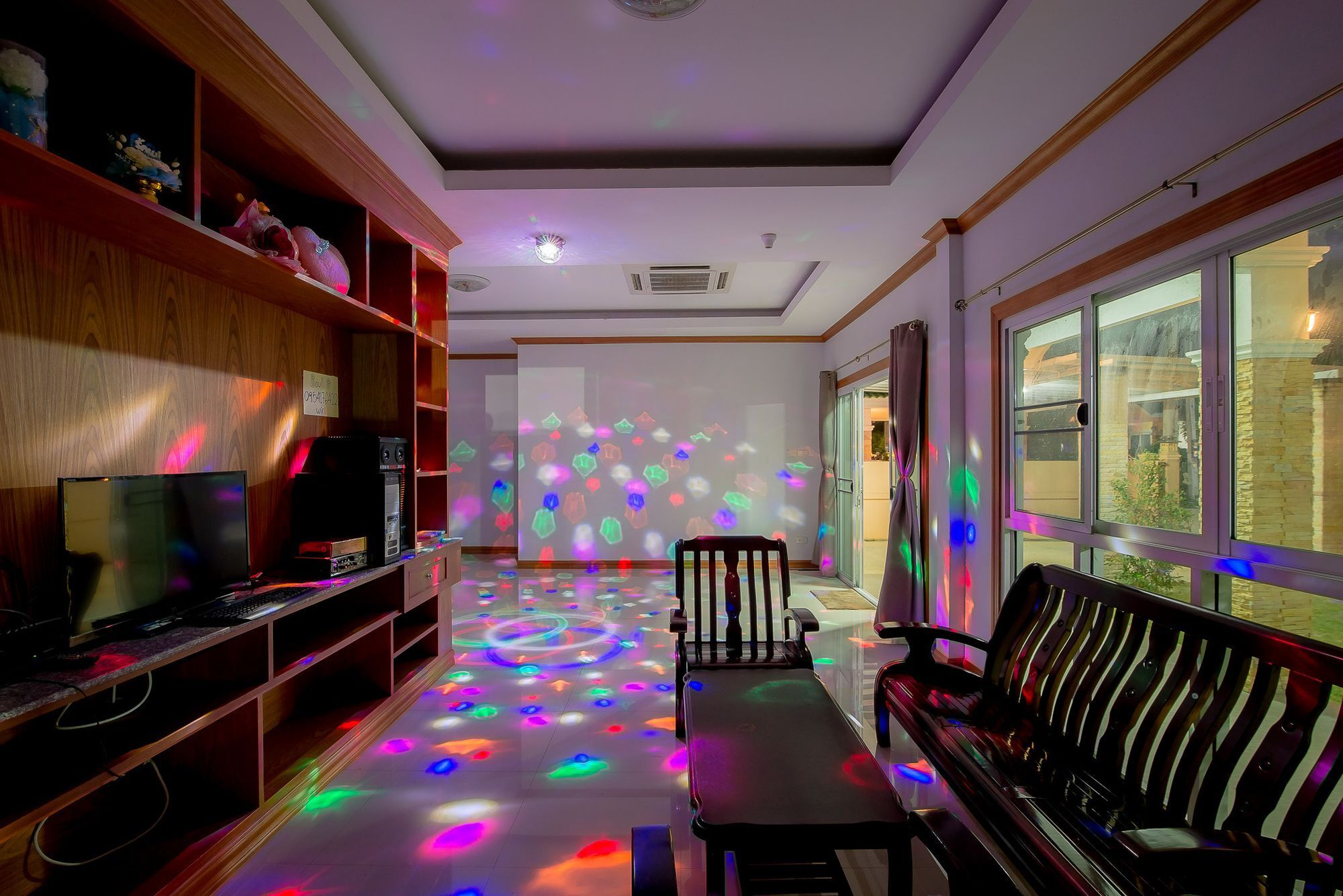 Baan So Party Pool Villa