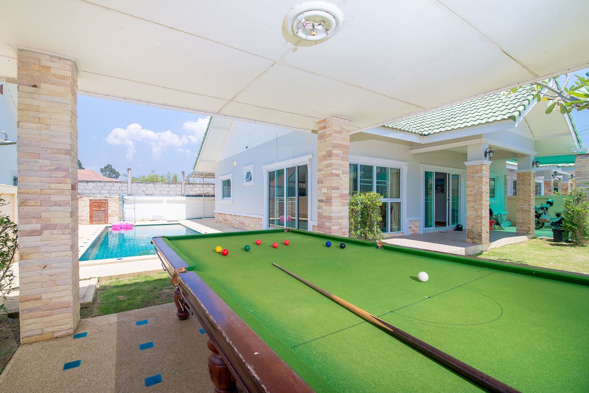 Baan So Party Pool Villa *