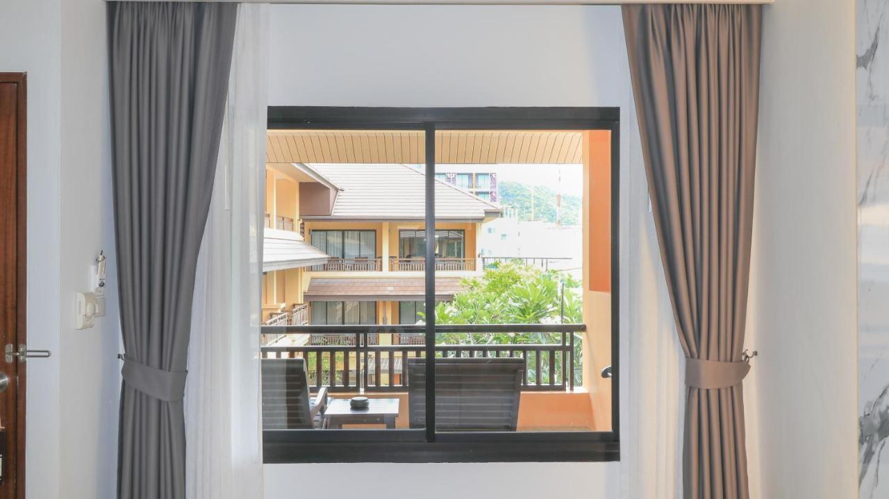 La Maison HHQ