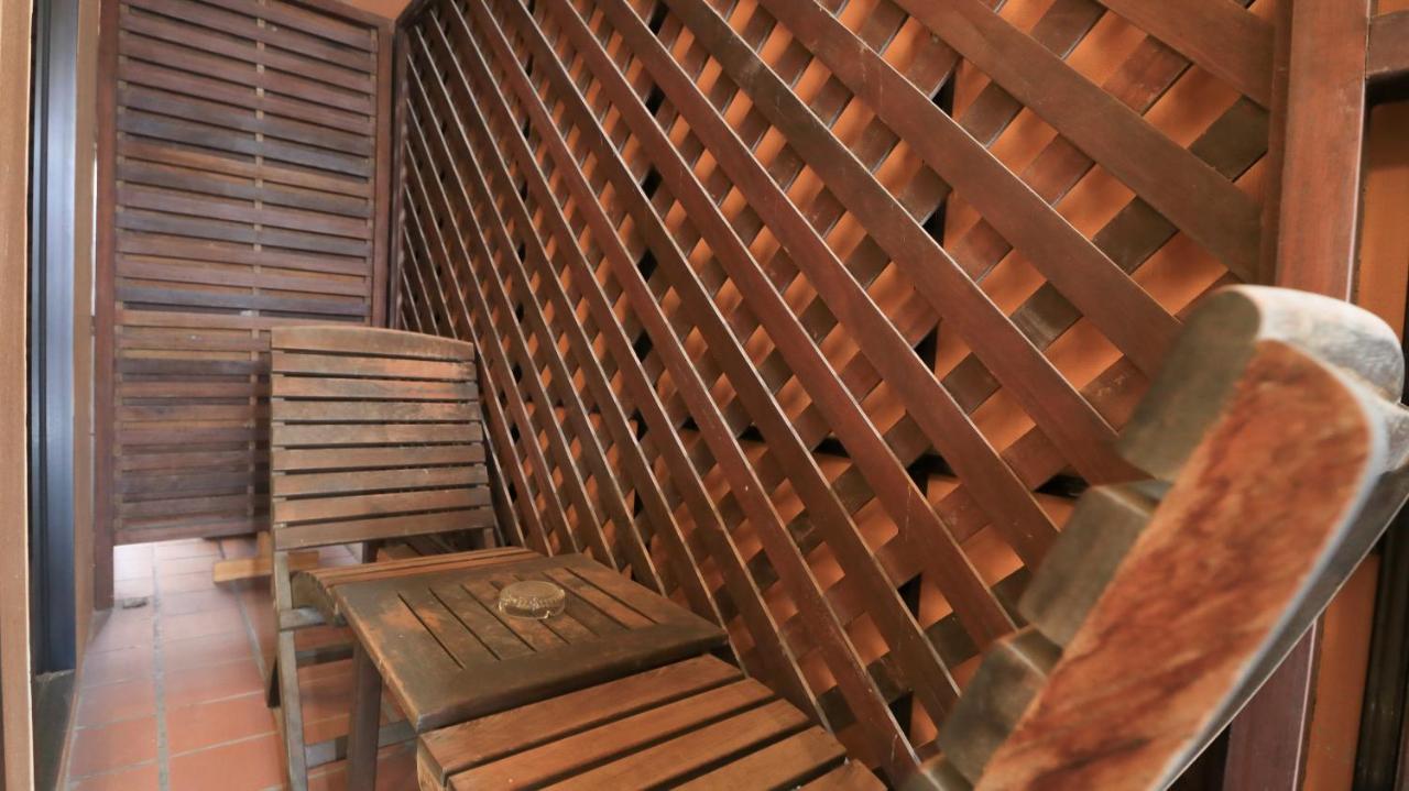 La Maison HHQ
