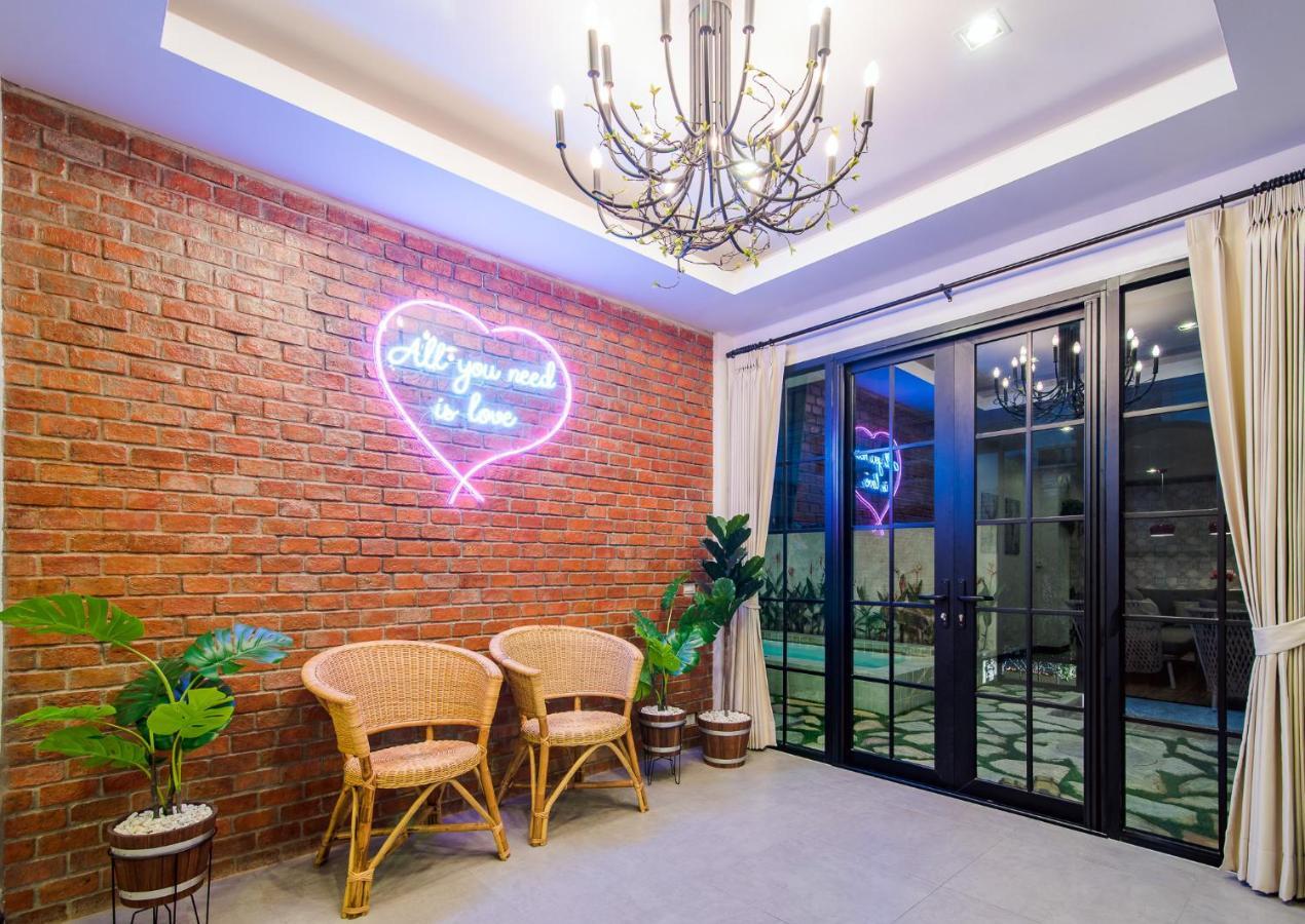 Seatown Poolvilla Hua Hin