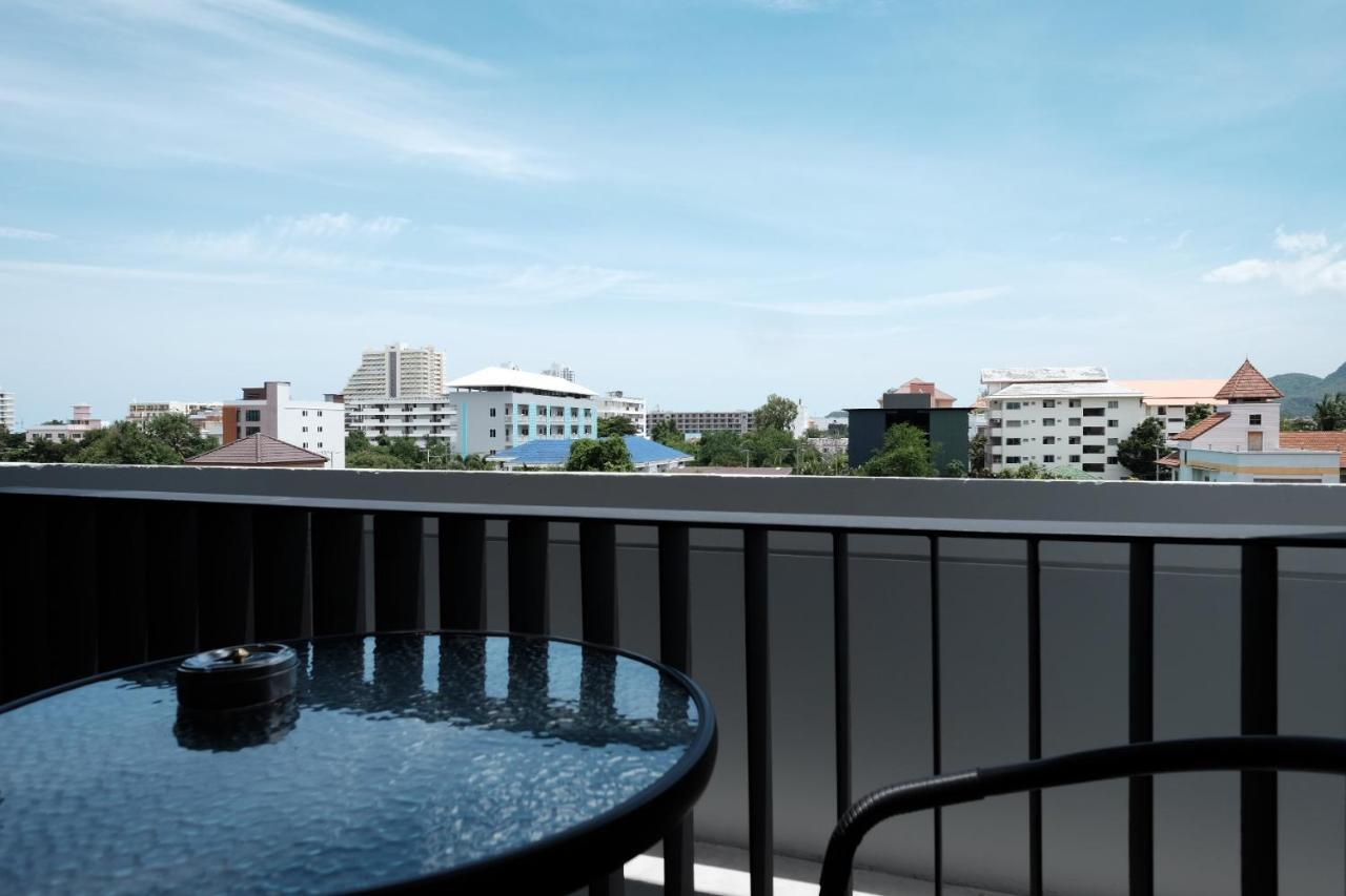 Hotel Maleesa Place HHQ