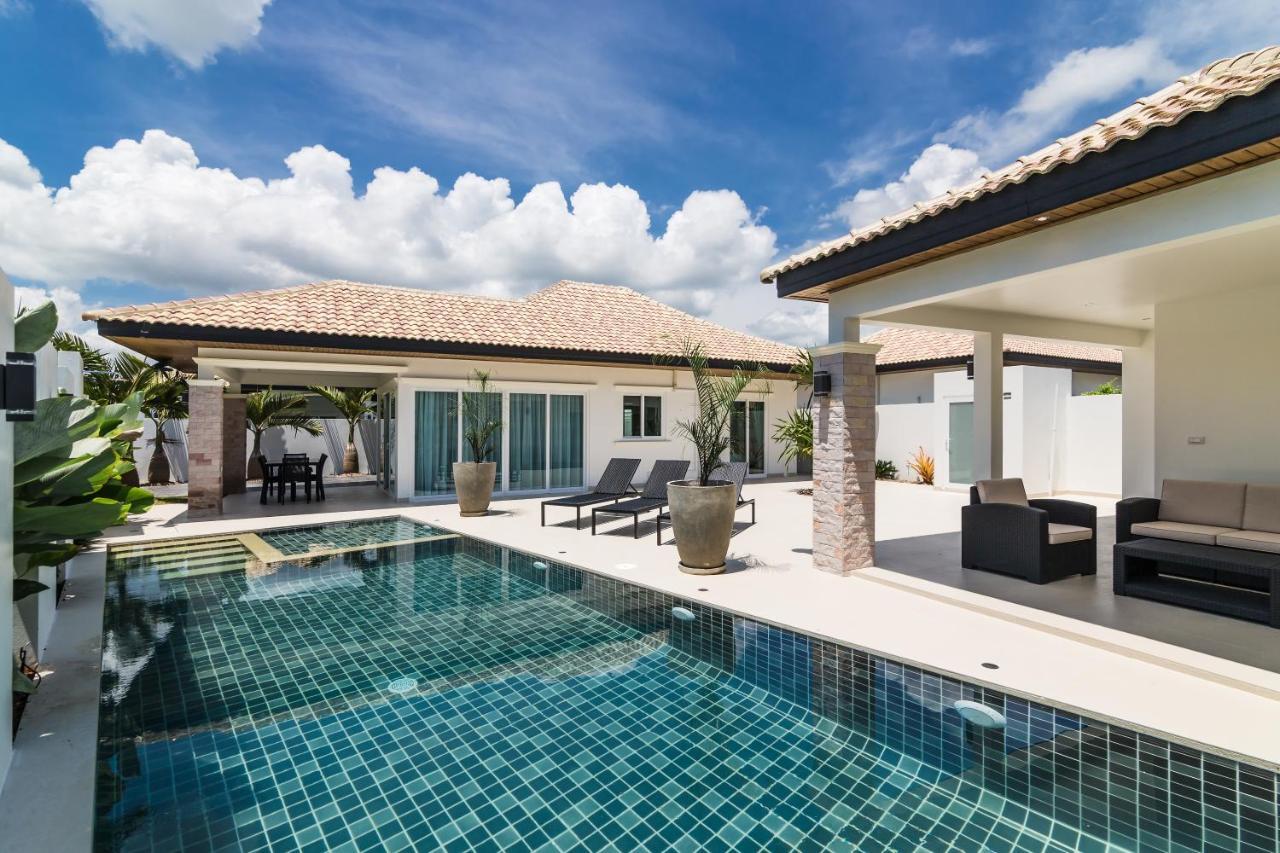 Orchid Paradise Homes 325 Villa *