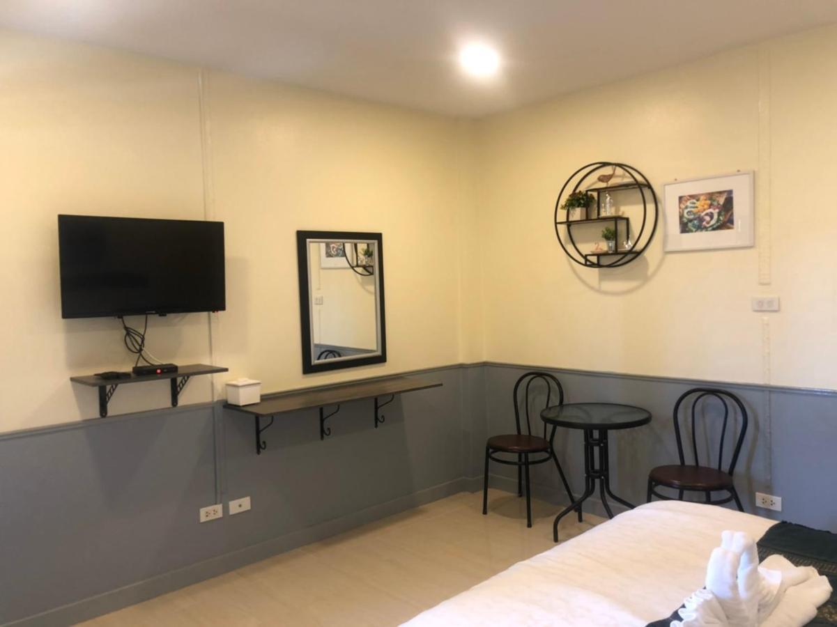 Naruchon * Hua Hin