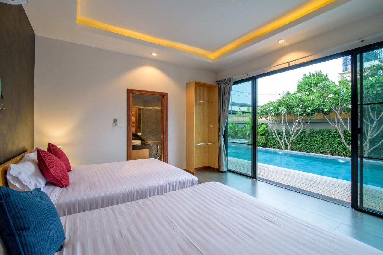 Seahouses Pool Villa
