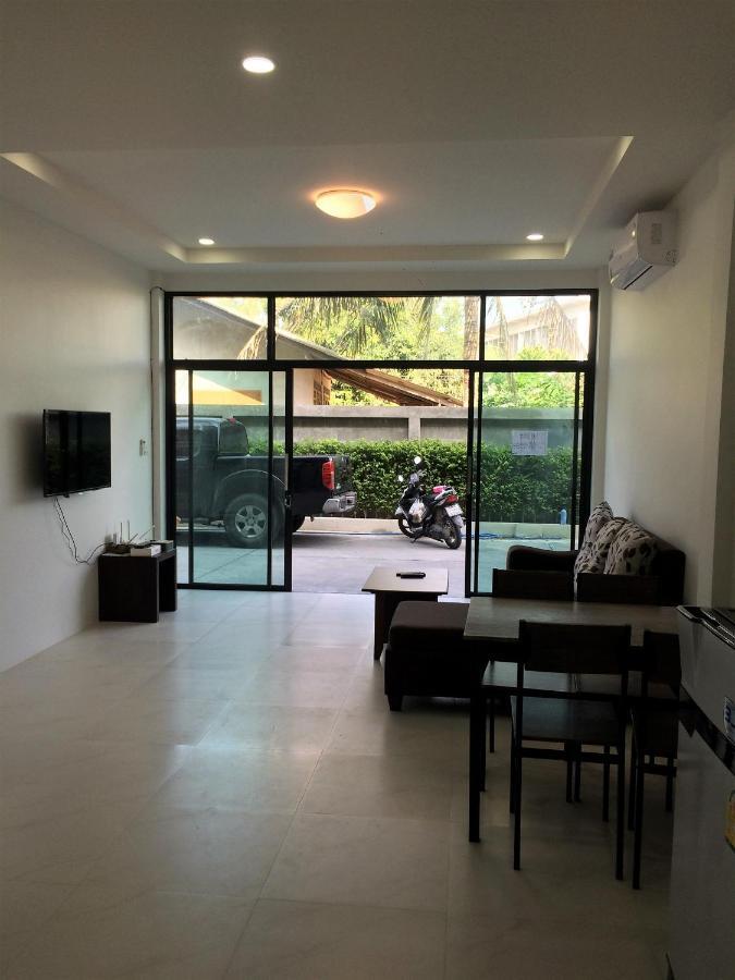 Aparthotel City Homes Brand New Town Houses