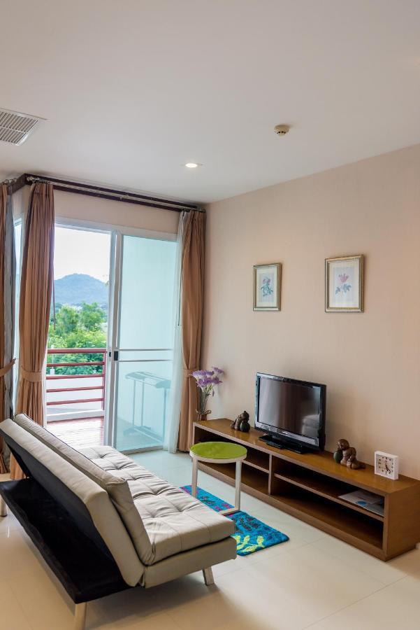 Resort Tai-pan And HHQ