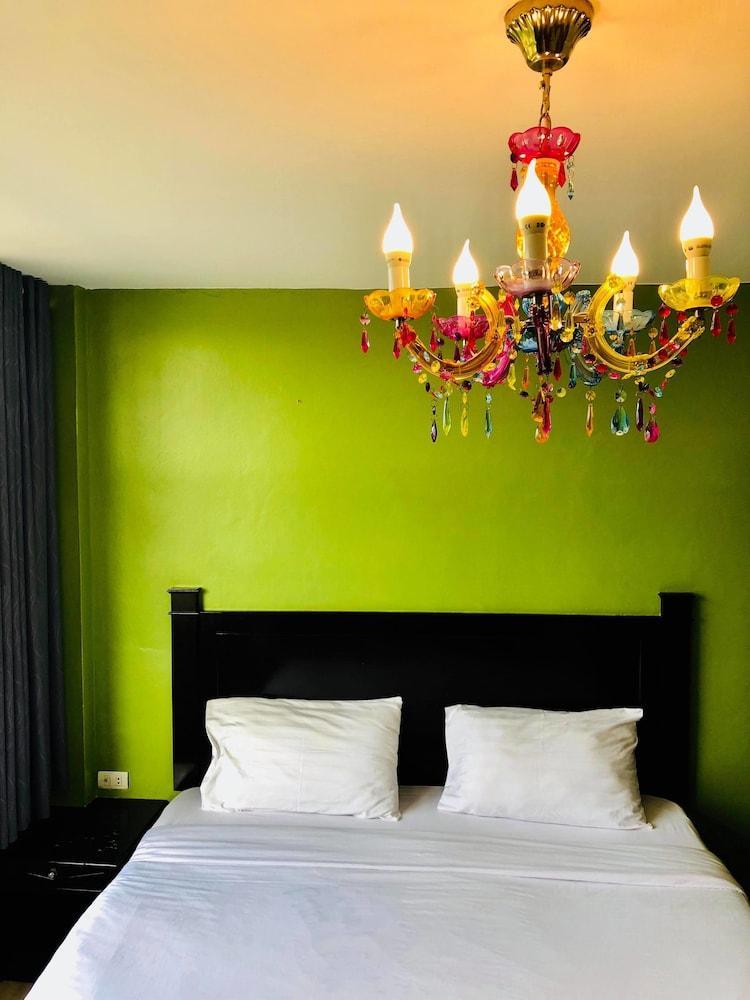 Khách sạn Baan Nilawan Hua Hin