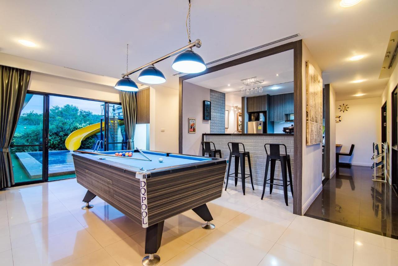 Sierra Pool 102 * HHQ