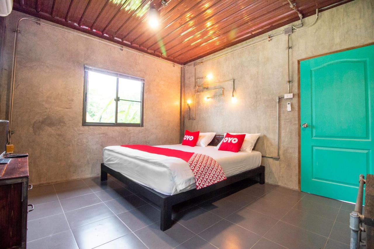 Oyo 999 Baan Pak Rom Ruen Hotel