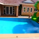 Baan Khao Noi Pool Villa