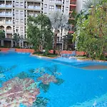 Lahabana Huahin By Moji
