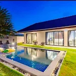 Star Moon House