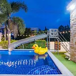 Space X Slider 4 Bedrooms Pool Villa Huahin
