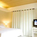 Veranda Lodge