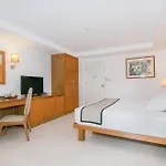 Veranda Lodge