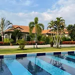 Bungalow In Baan Lisa, Hua Hin, 2 Slaapkamers, Bij Soi 94, Strand En Winkelcentrums