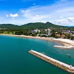 Beachfront Studio Condo-Seaview - Bw1