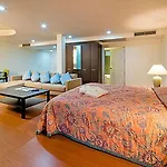 Majestic Creek Golf Club And Resort