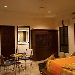 4 Bedroom Private Bali Style Villa Hh1