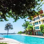 Baan Sansuk By Favstay