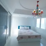 Koko Suite 8Th Floor