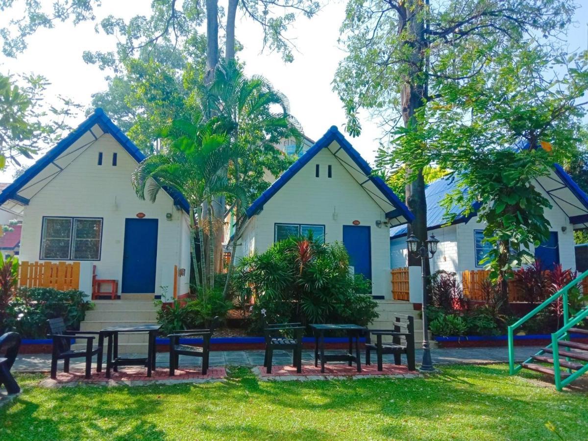 Luna Hut 3* Hua Hin
