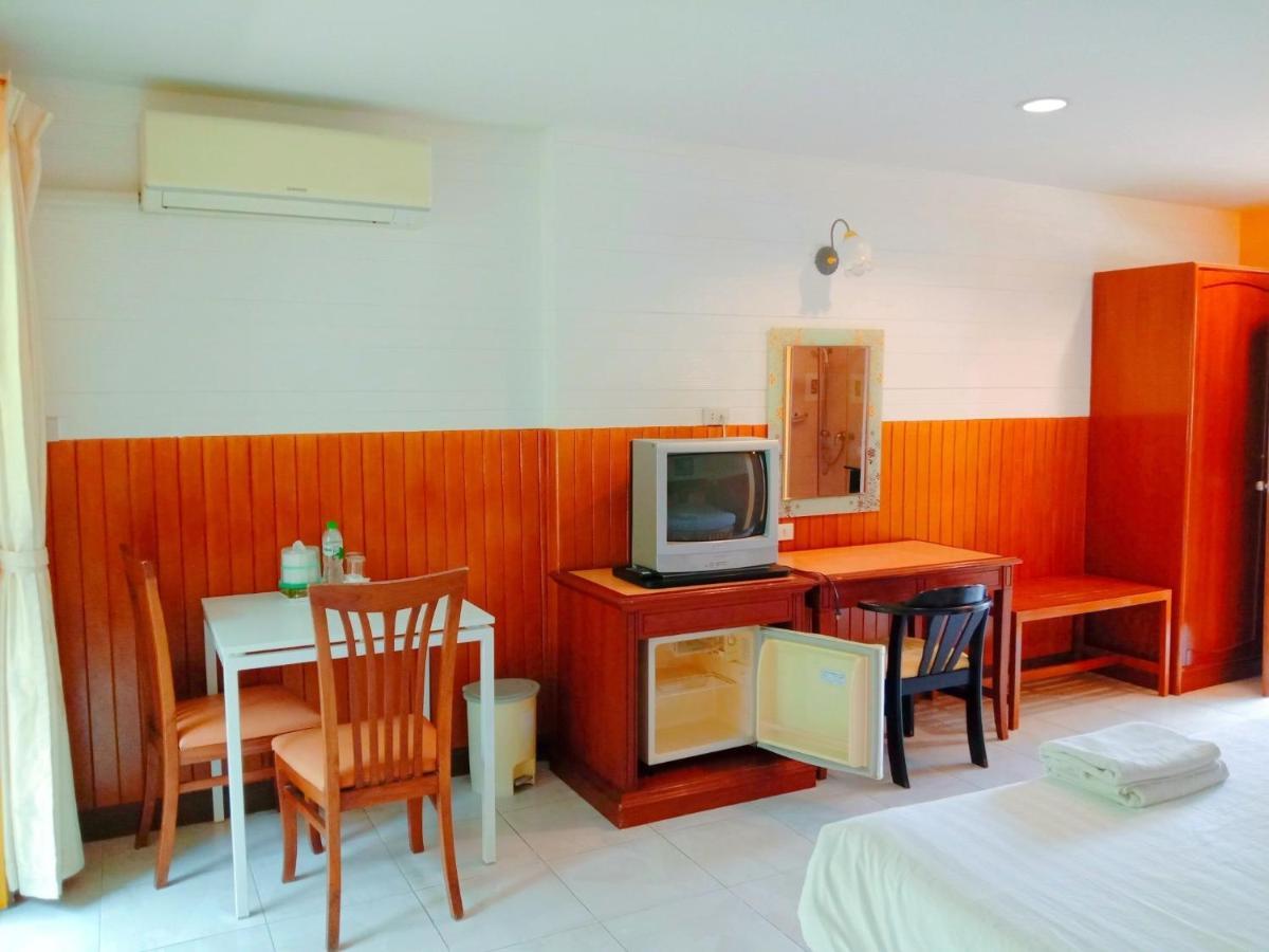 Luna Hut Resort Hua Hin