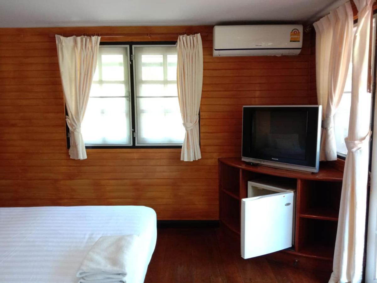 Resort Luna Hut Hua Hin