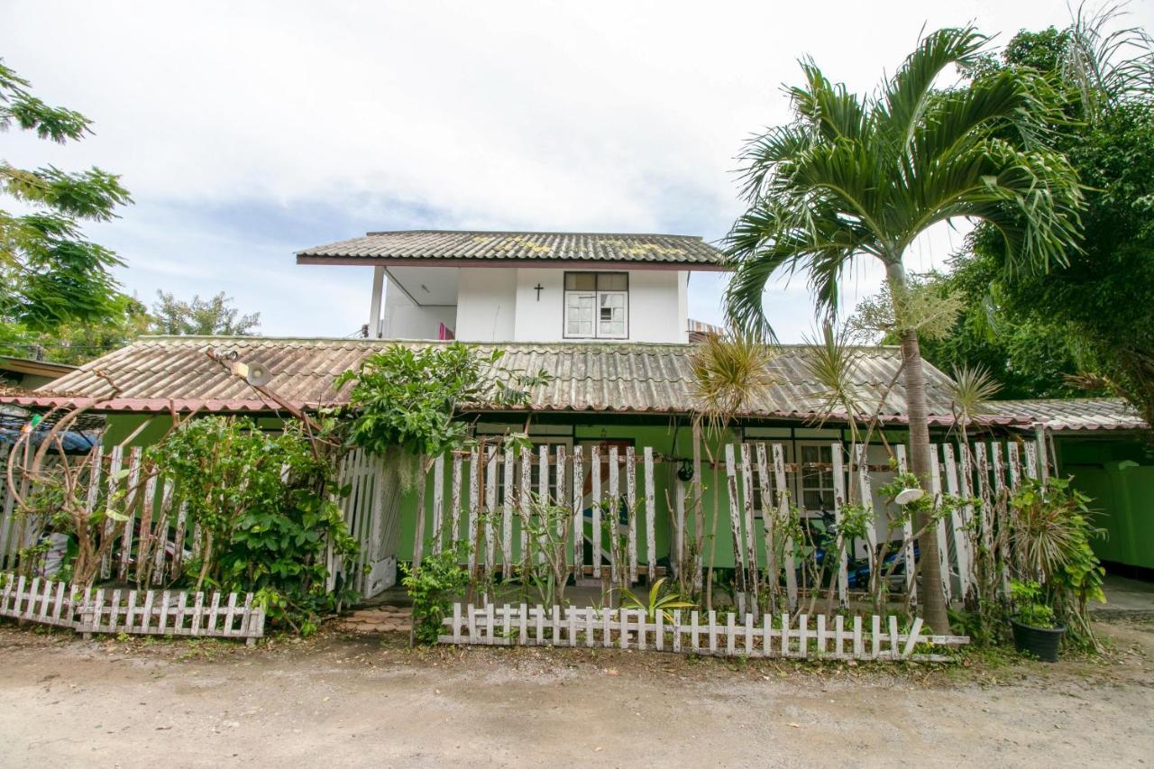 Oyo 1095 Toto Hotel
