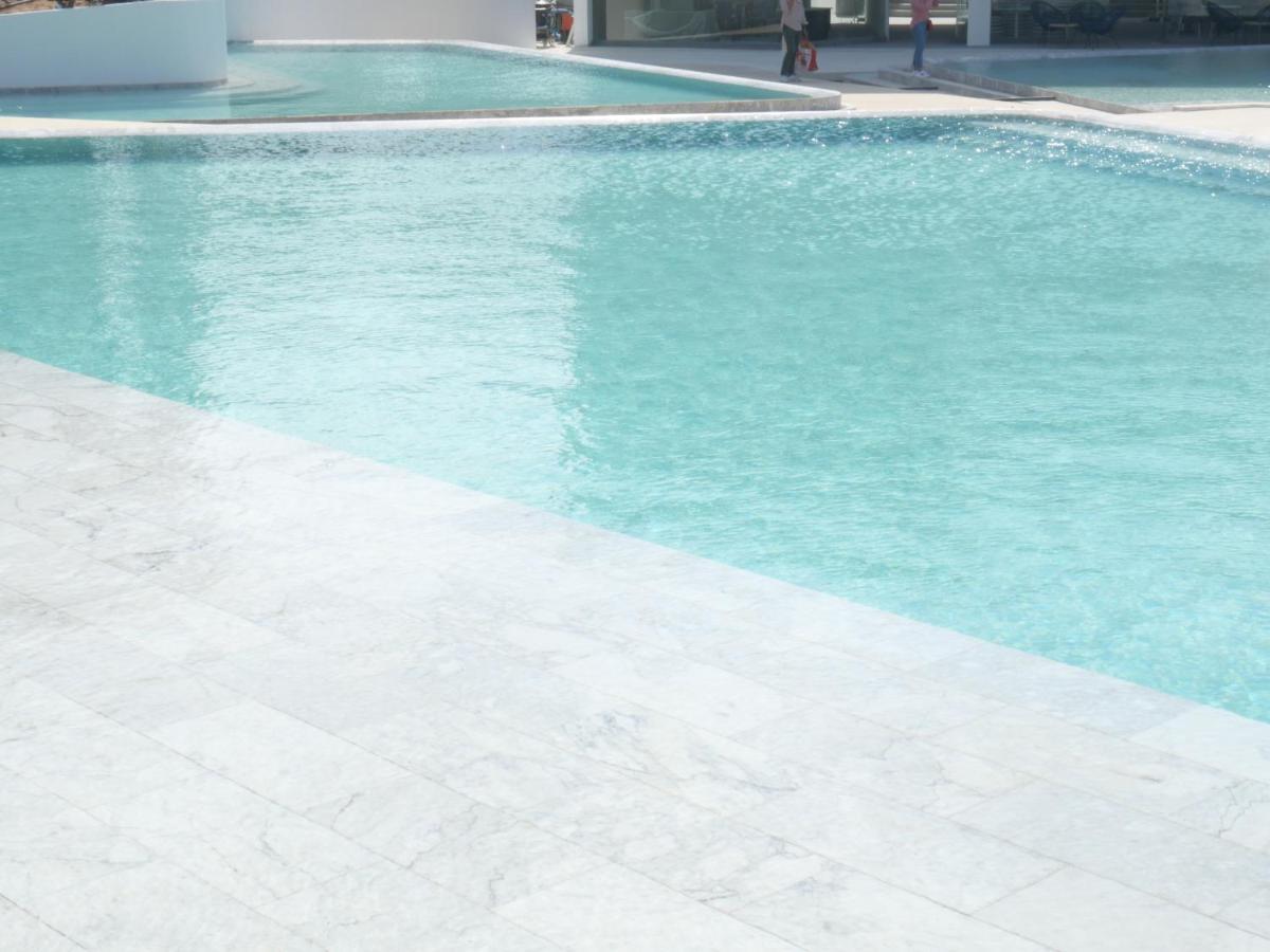 Resort Verso - A Veranda Collection