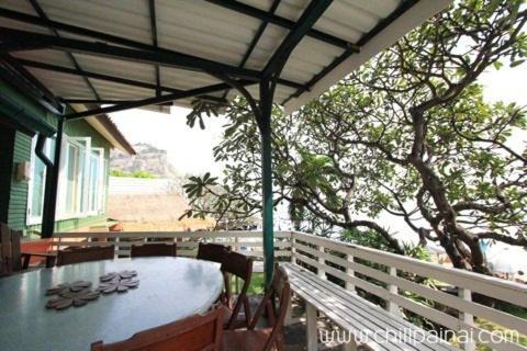 บ้านสุนทรี Bed & Breakfast