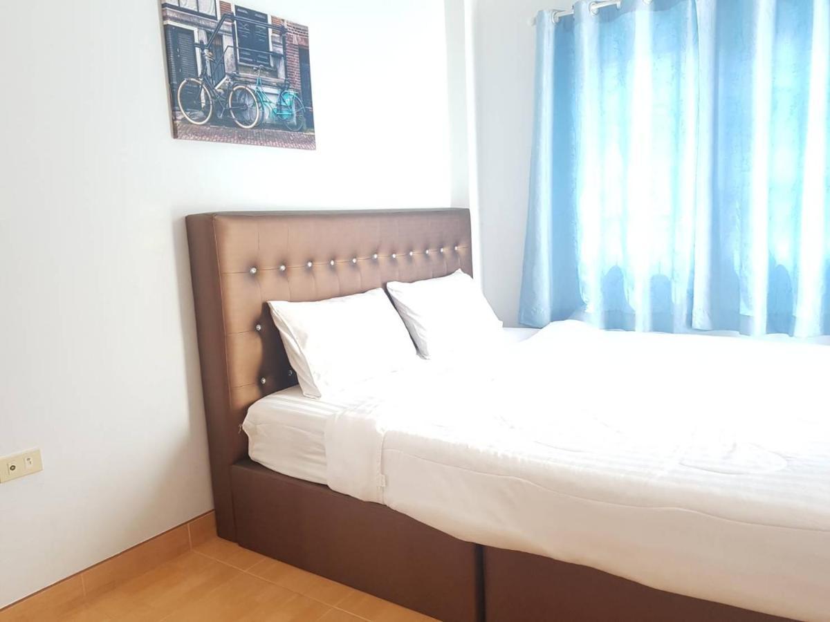 Villa 350m To Pool *