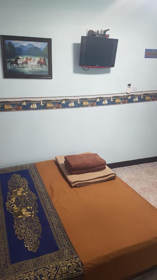 Guest house Thaisunshine & Massage