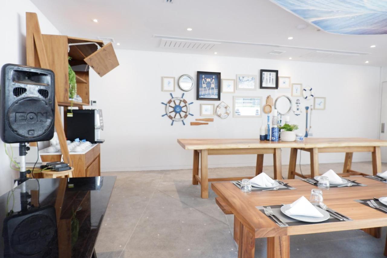 Verso - A Veranda Collection 4*
