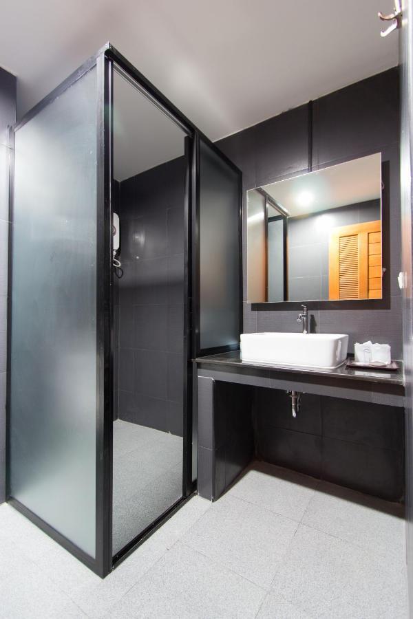 Hotel Coconut Budget And Boutique