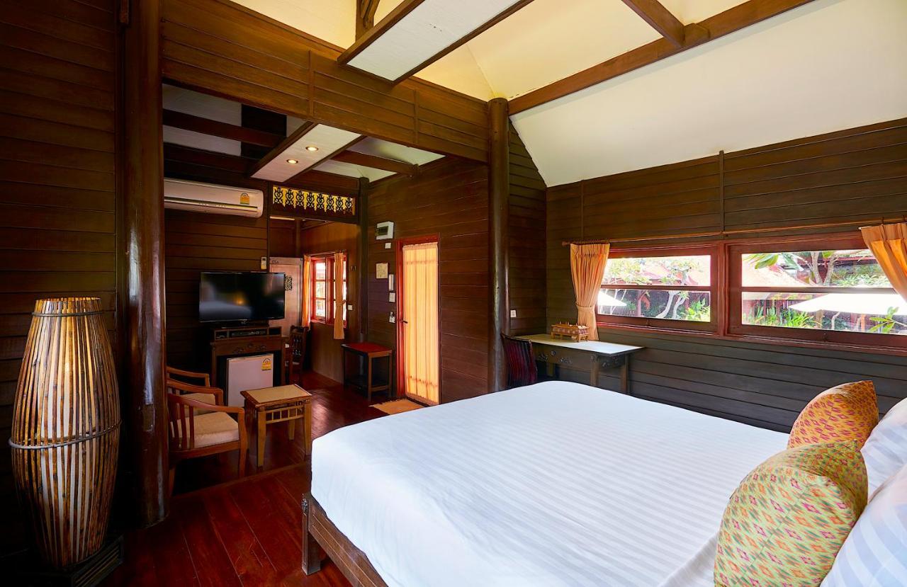 Resort Ruenkanok Thaihouse