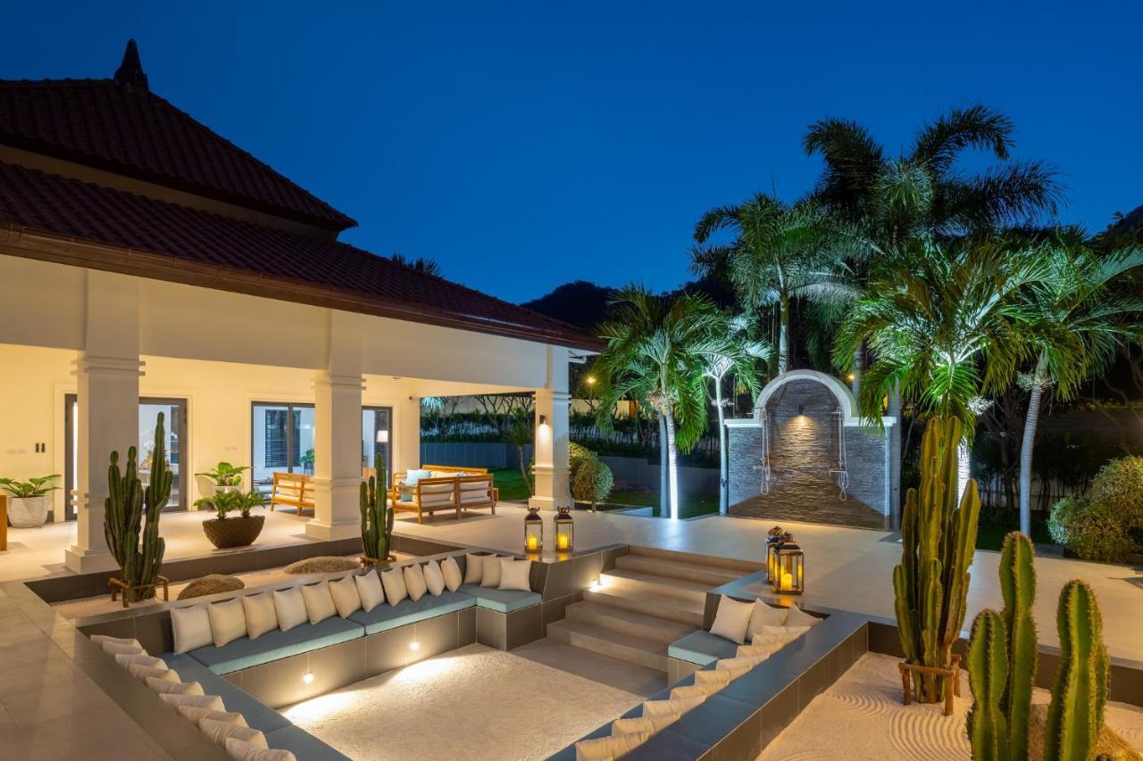 Luxury 5 Bedroom Pool B11b *