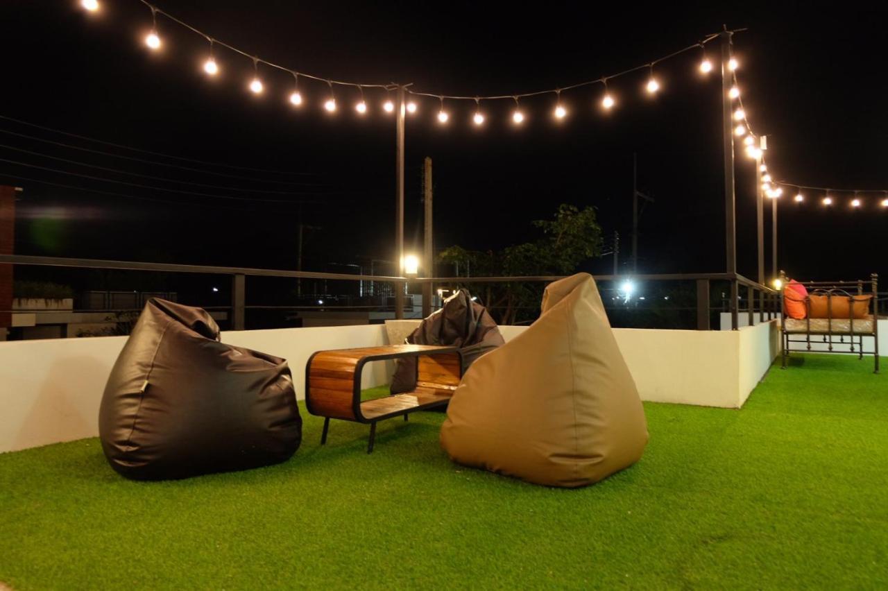 Ponly Pool 4 Bedroom With Bbq Facilities & Karaoke For 8-25 Pax Pousada
