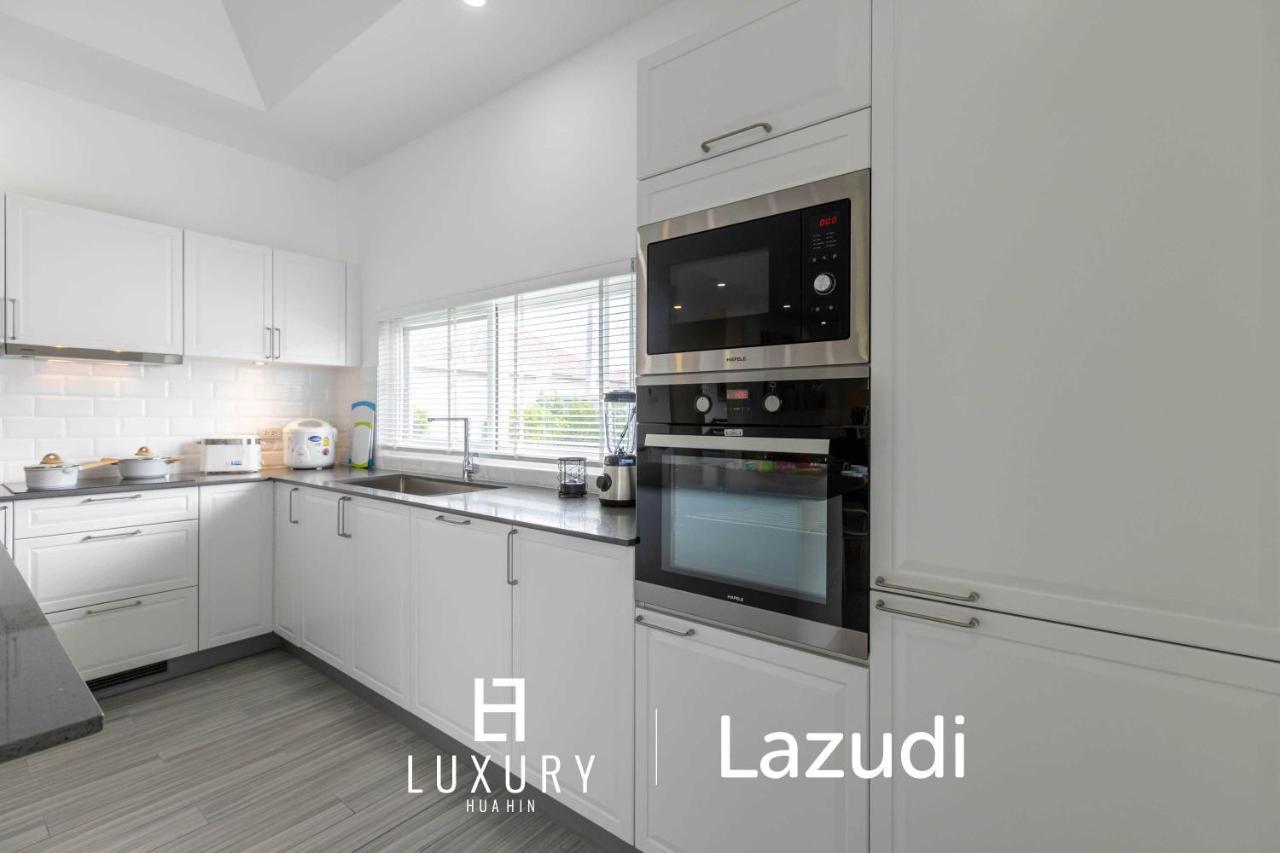 Villa Modern 3 Bedroom Pool Ms24 *