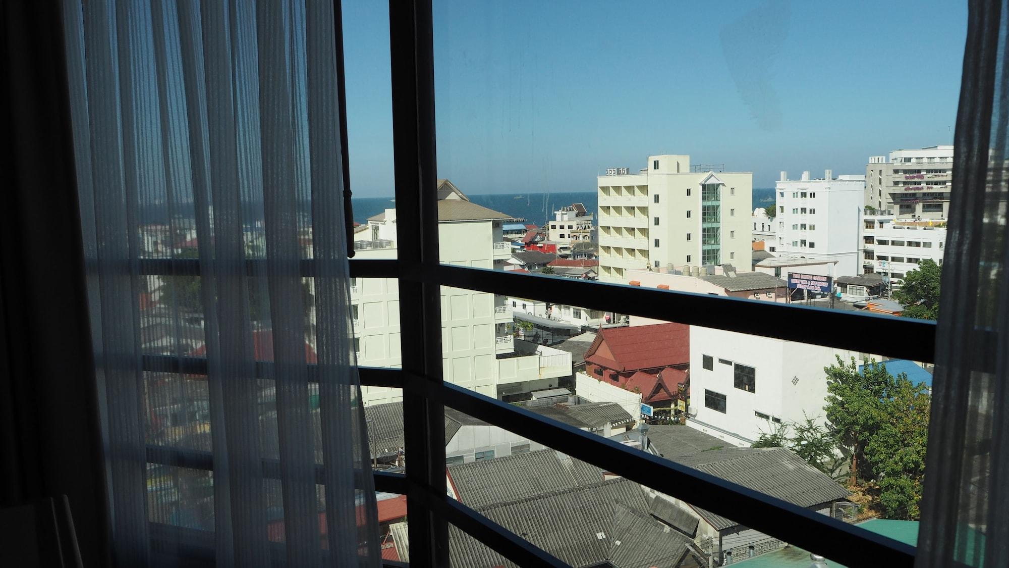 Resort City Beach Resort 3*