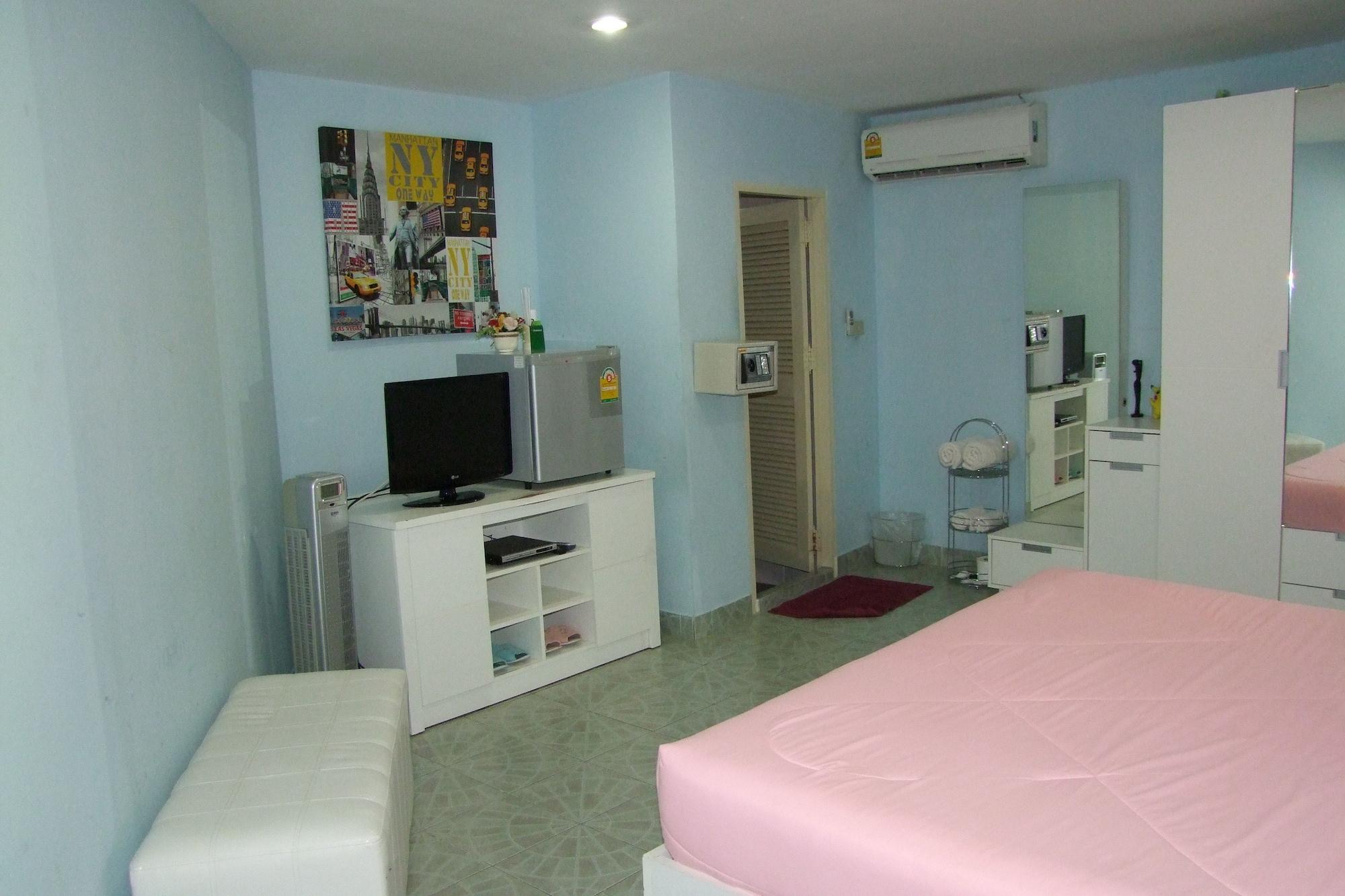 Aree's House Hua Hin