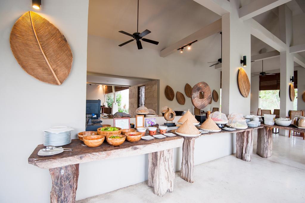 Aka & Hua Hin
