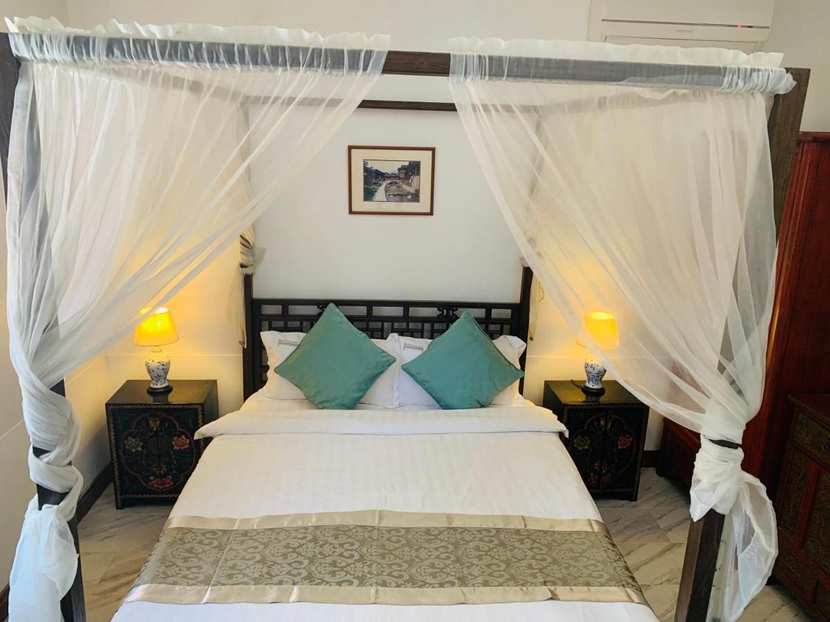Btc Boutique Resort: Private Pool In HHQ