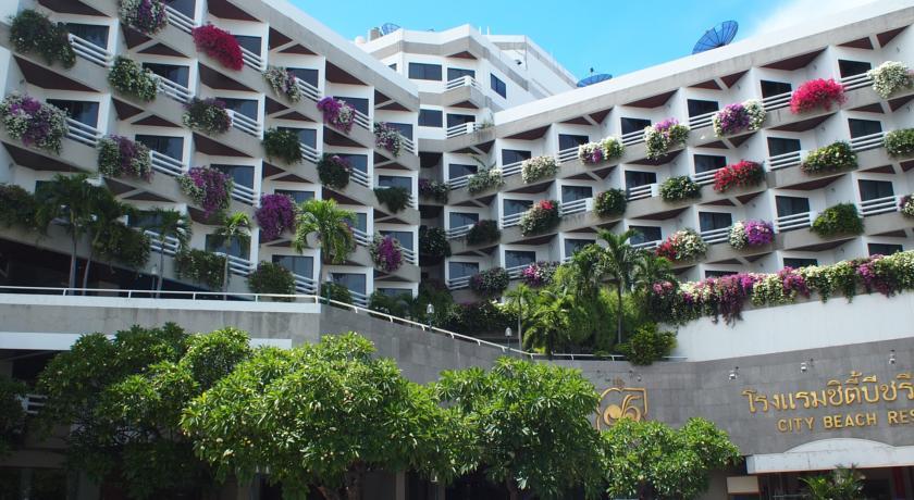 City Beach Resort 3*