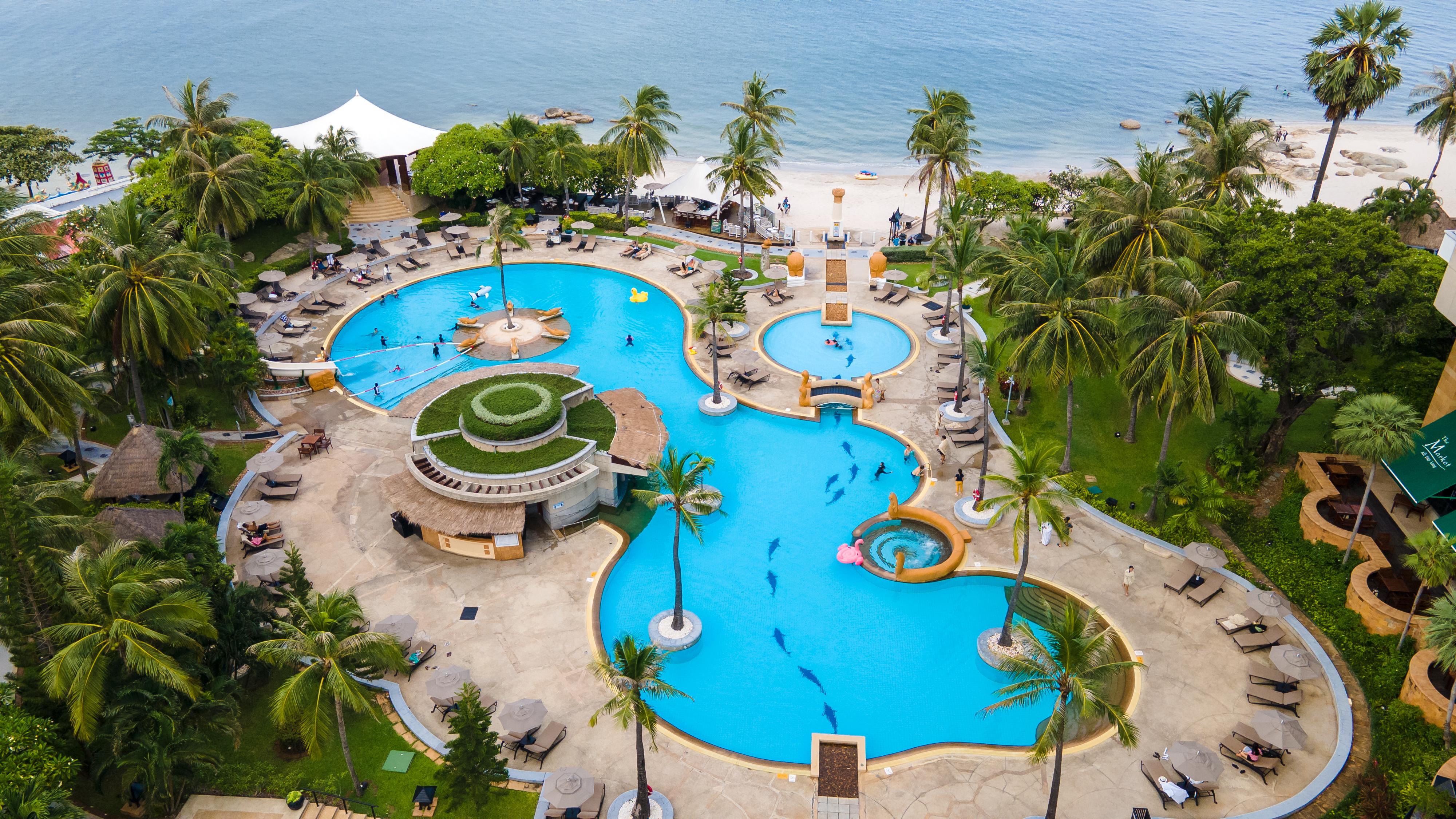 Hilton & Resort
