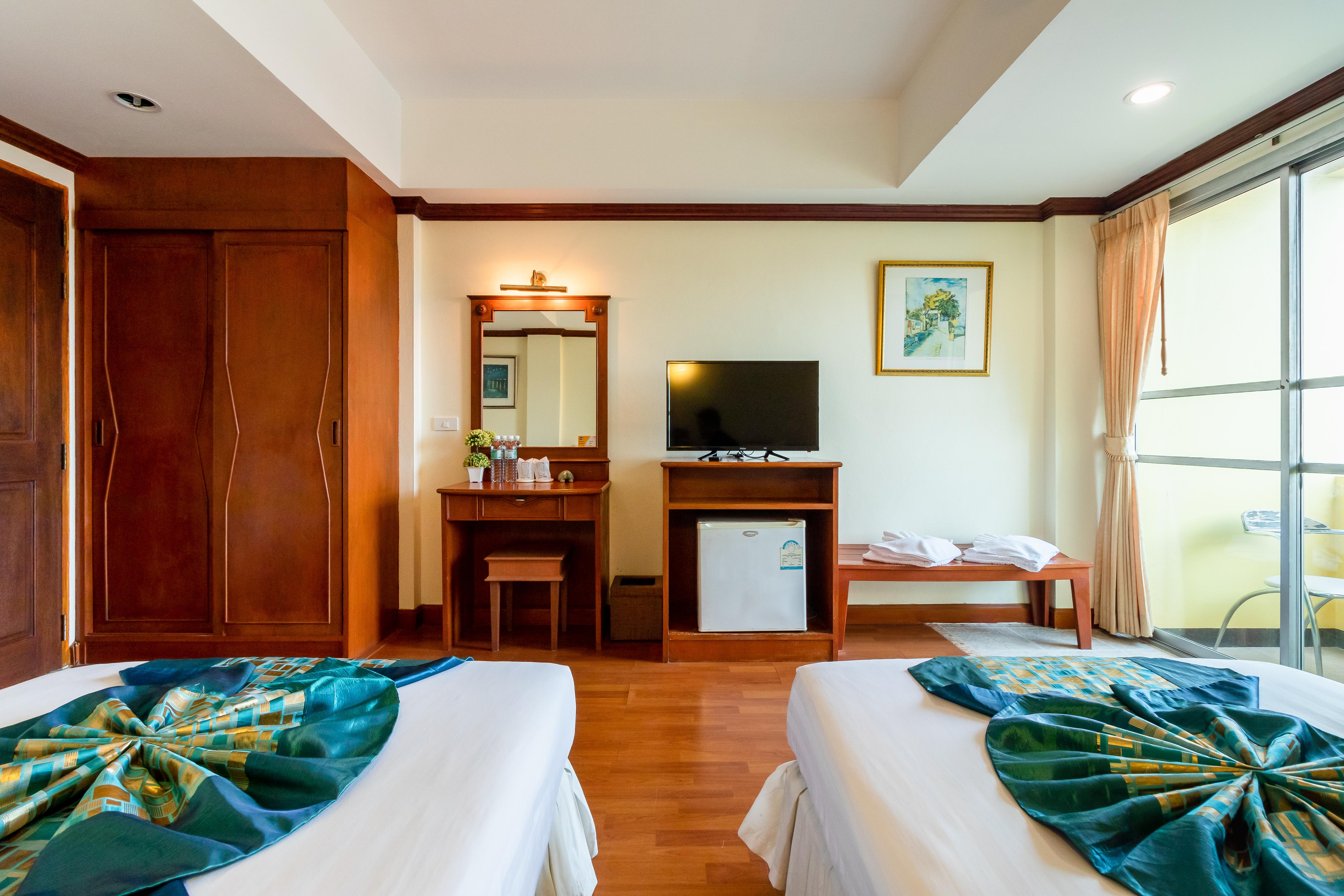 Chomsin ชมสินธุ์ Hotel HHQ